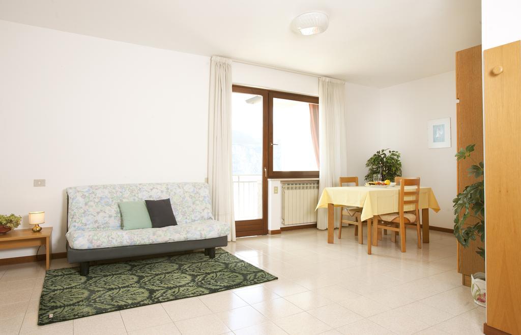 Residence le Balze Malcesine Zimmer foto